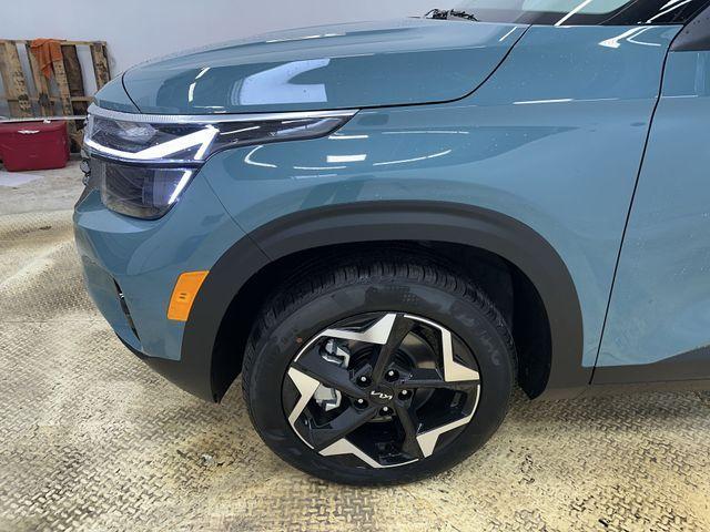 new 2026 Kia Seltos car, priced at $28,087