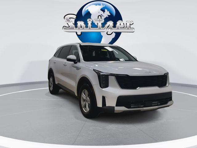 new 2026 Kia Sorento car, priced at $31,259