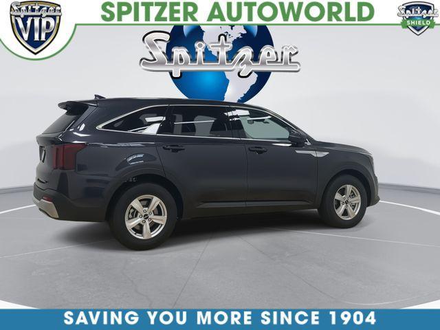 new 2026 Kia Sorento car, priced at $31,615