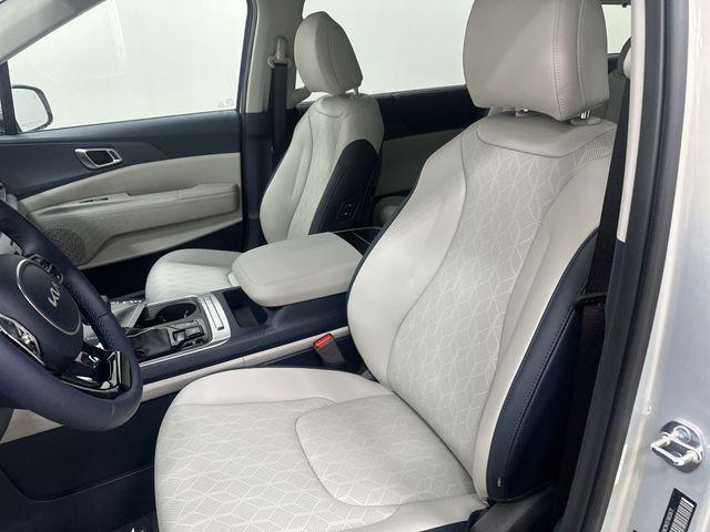 new 2026 Kia Carnival car, priced at $40,755