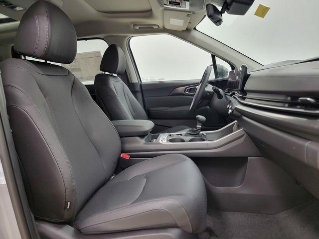 new 2026 Kia Carnival car, priced at $49,682