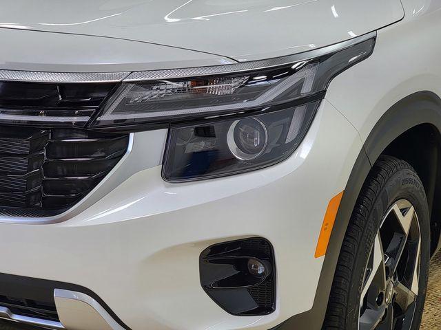 new 2026 Kia Seltos car, priced at $28,529