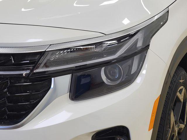 new 2026 Kia Seltos car, priced at $28,865