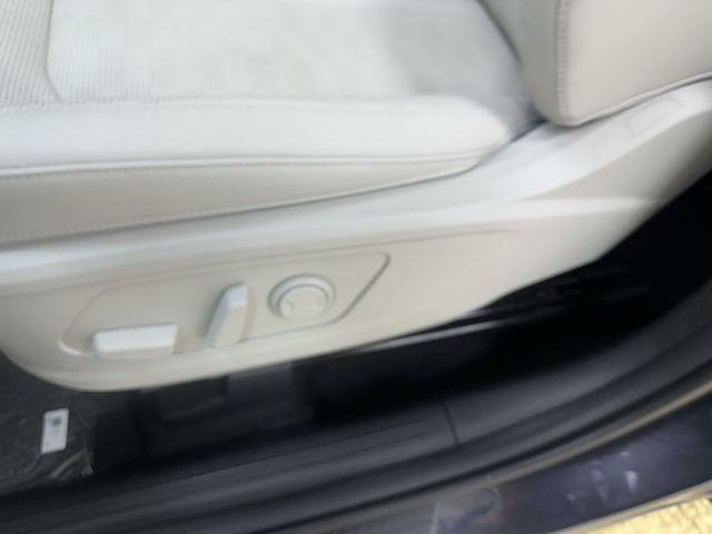 new 2026 Kia Sorento car, priced at $35,689