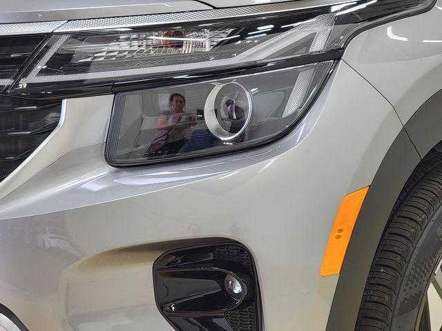 new 2026 Kia Seltos car, priced at $26,778