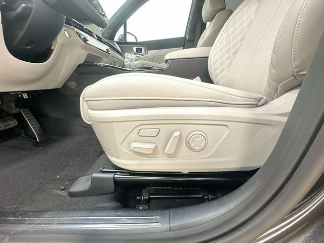 new 2026 Kia Sorento Hybrid car, priced at $45,384