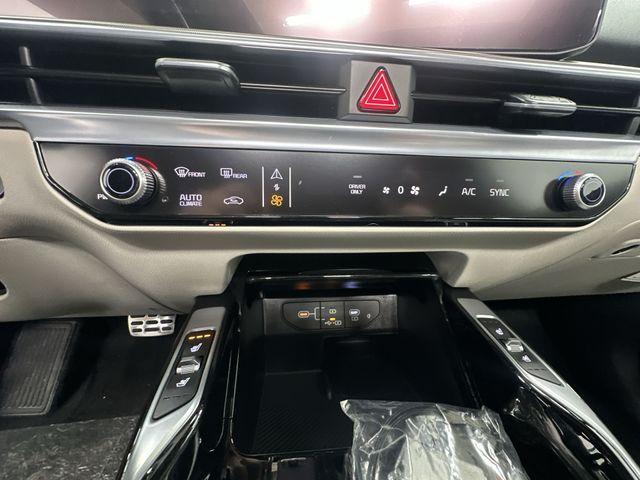 new 2026 Kia Sorento Hybrid car, priced at $44,315