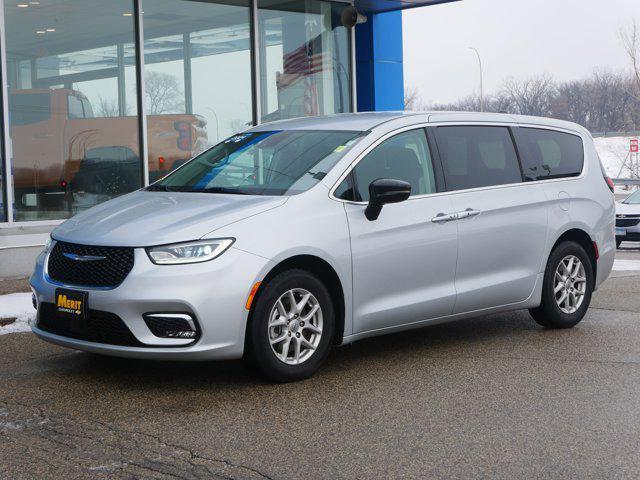 used 2024 Chrysler Pacifica car, priced at $27,995