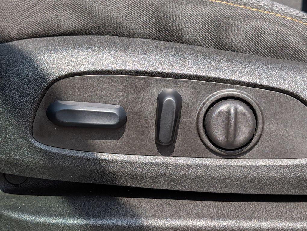used 2023 Chevrolet Equinox car, priced at $23,645