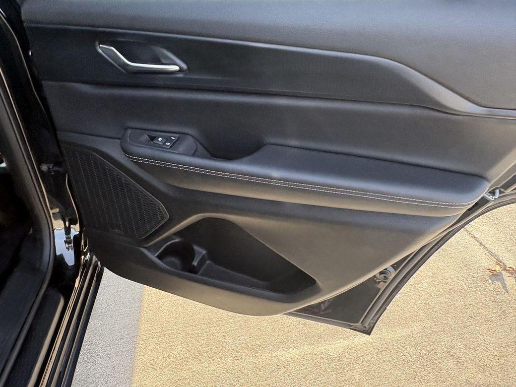 used 2025 Jeep Grand Cherokee L car, priced at $38,750