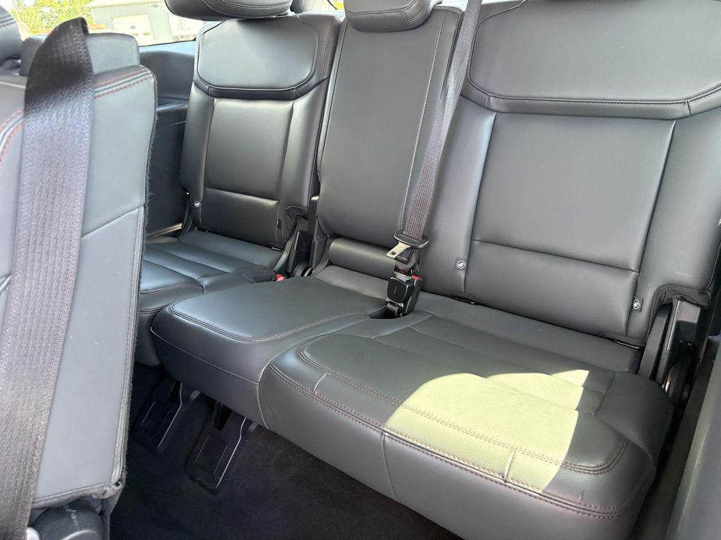 used 2025 Ford Expedition car, priced at $60,000