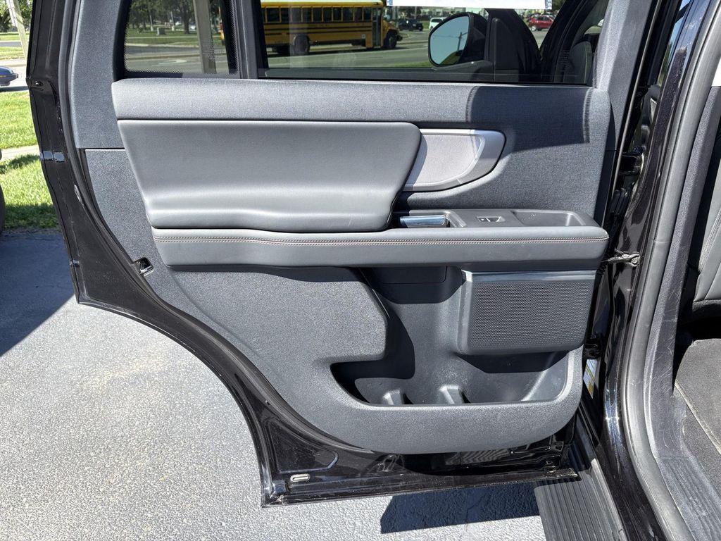 used 2025 Ford Expedition car, priced at $60,000