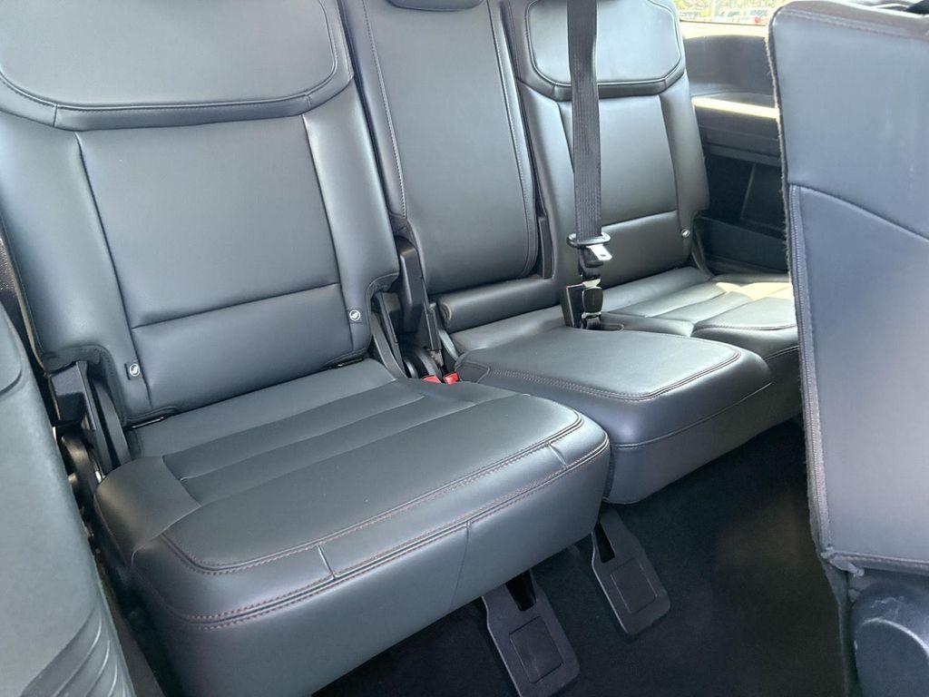 used 2025 Ford Expedition car, priced at $60,000