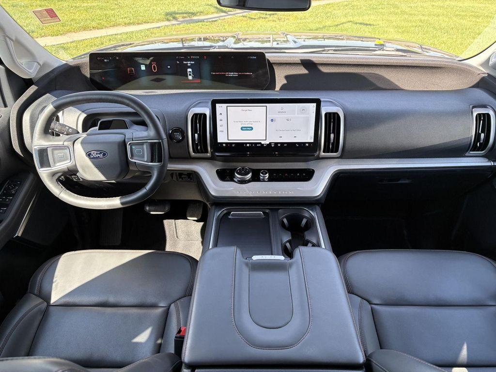 used 2025 Ford Expedition car, priced at $60,000
