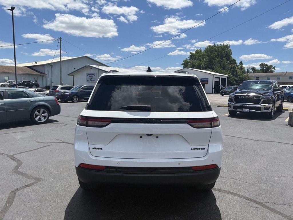 used 2023 Jeep Grand Cherokee car, priced at $29,412