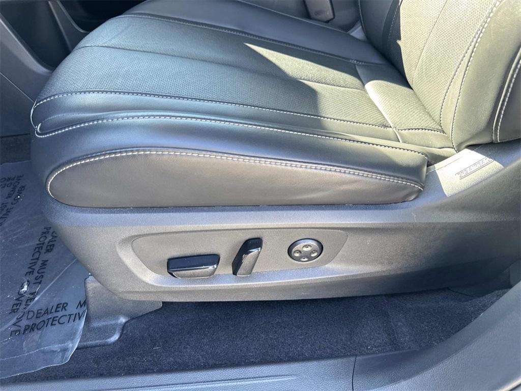 used 2025 INFINITI QX60 car, priced at $37,987