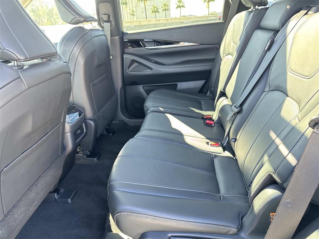 used 2025 INFINITI QX60 car, priced at $37,987