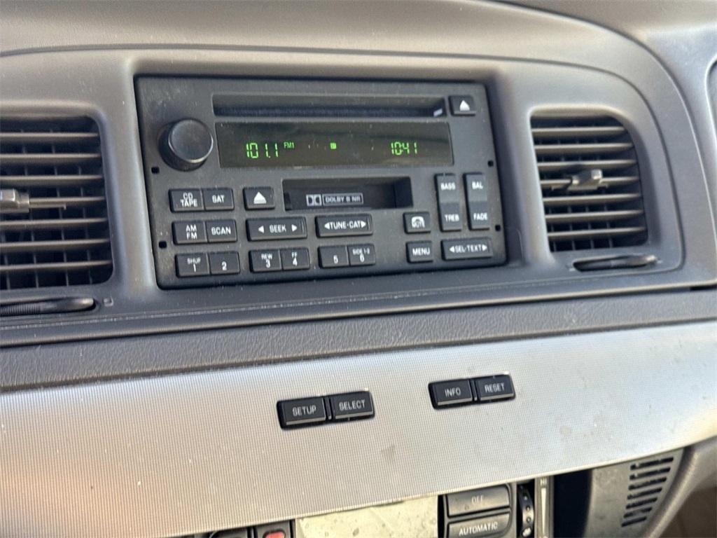 used 2008 Mercury Grand Marquis car, priced at $7,987