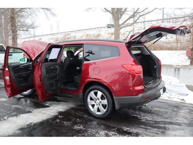 used 2011 Chevrolet Traverse car, priced at $5,999