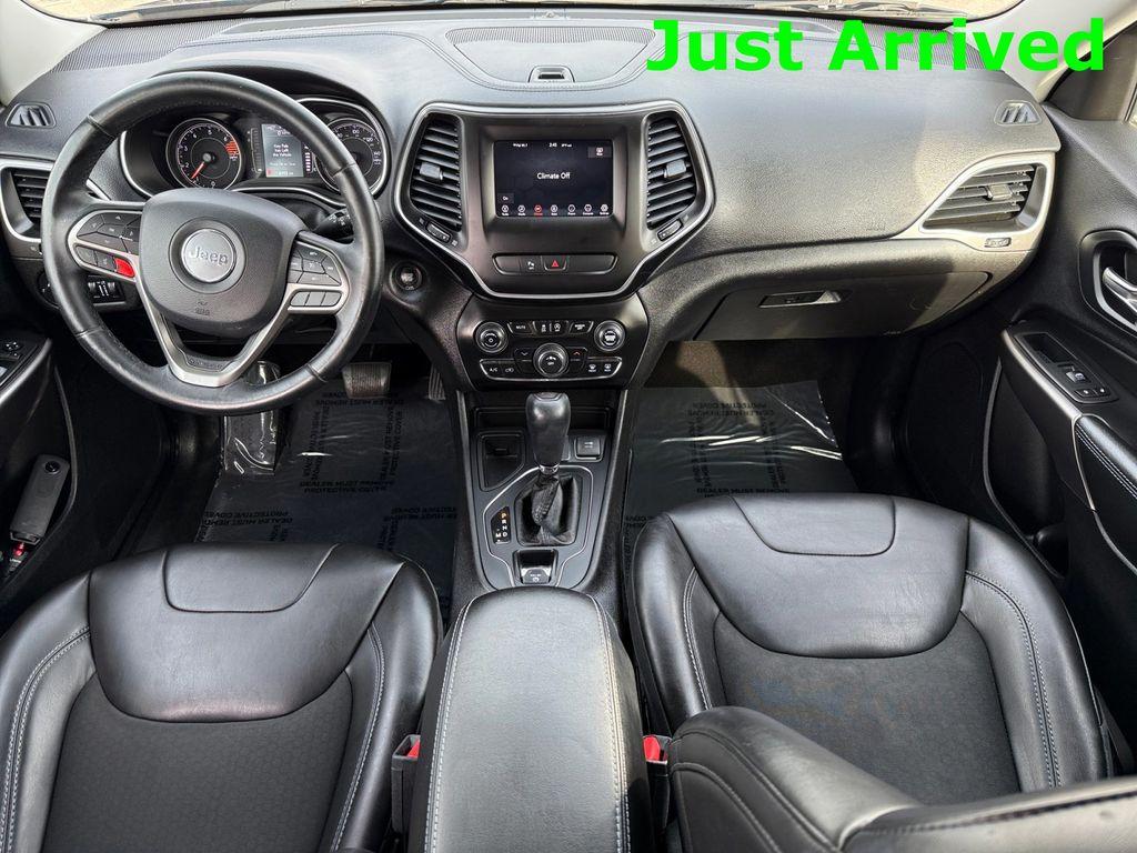 used 2019 Jeep Cherokee car, priced at $10,895