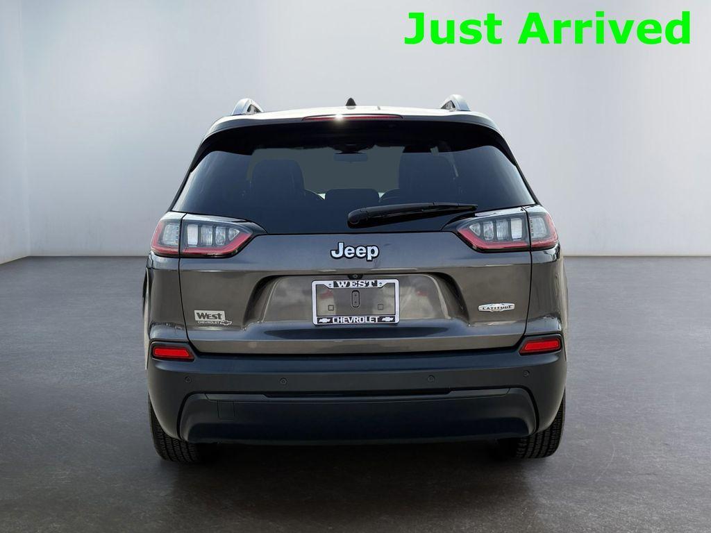 used 2019 Jeep Cherokee car, priced at $10,895