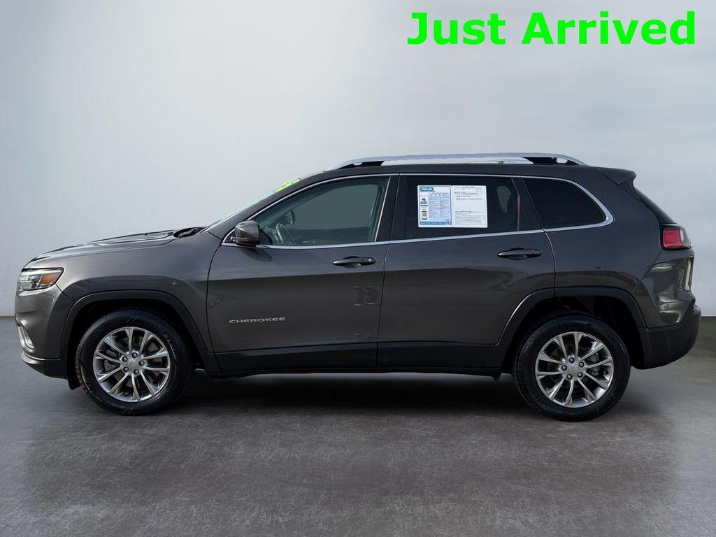 used 2019 Jeep Cherokee car, priced at $10,895