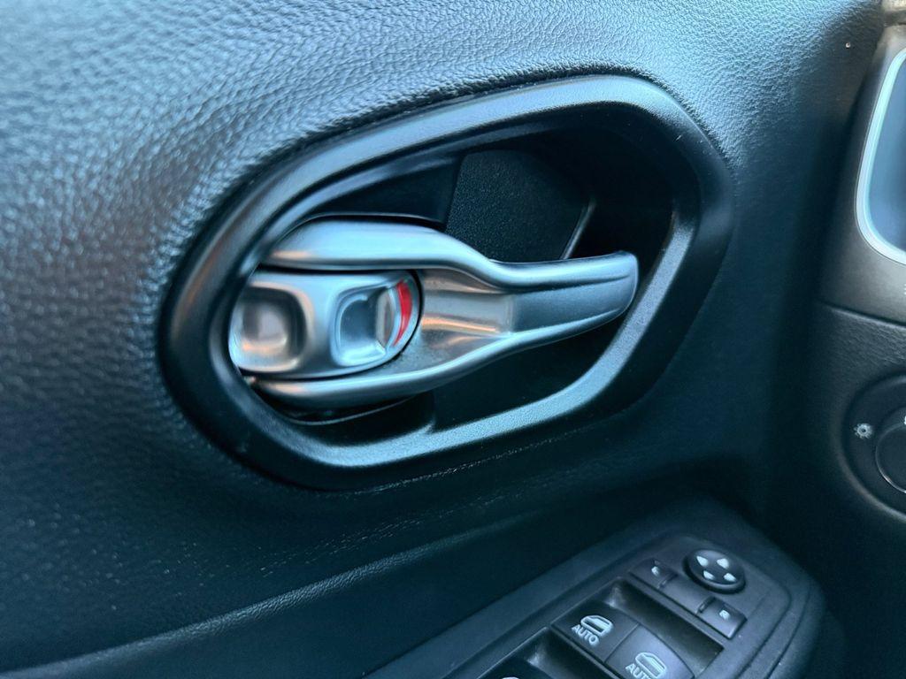 used 2022 Jeep Cherokee car, priced at $21,495