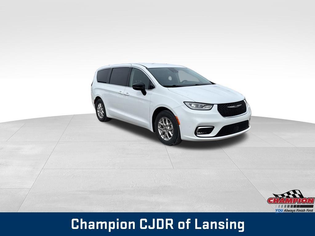 used 2024 Chrysler Pacifica car, priced at $27,981