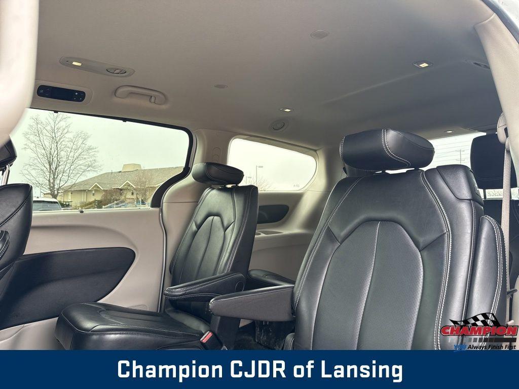 used 2024 Chrysler Pacifica car, priced at $27,981