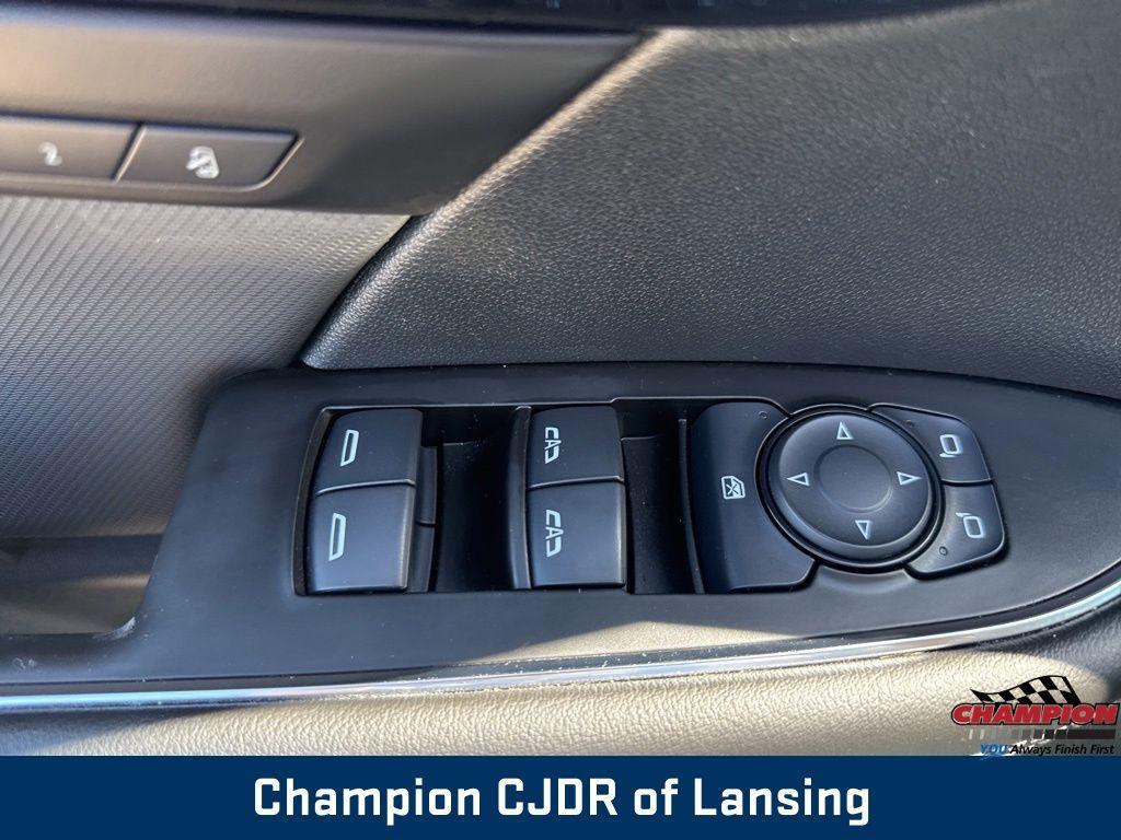 used 2024 Buick Envision car, priced at $23,822