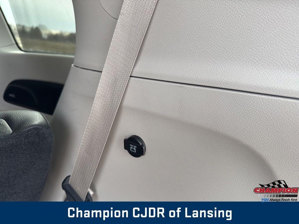 used 2018 Chrysler Pacifica car, priced at $12,954