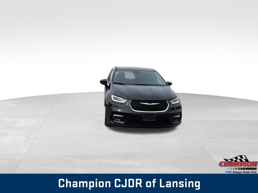 used 2024 Chrysler Pacifica car, priced at $27,981