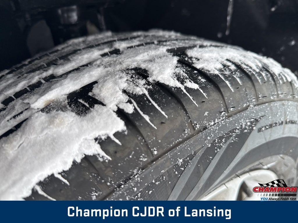 used 2025 Chrysler Pacifica car, priced at $31,781