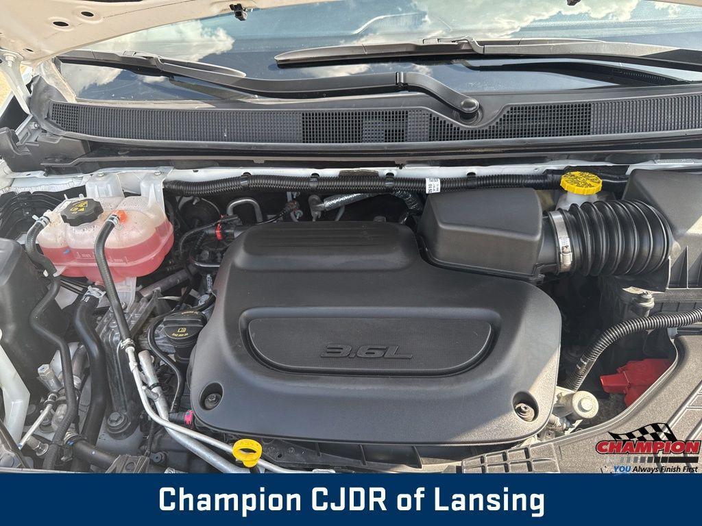 used 2025 Chrysler Pacifica car, priced at $36,954