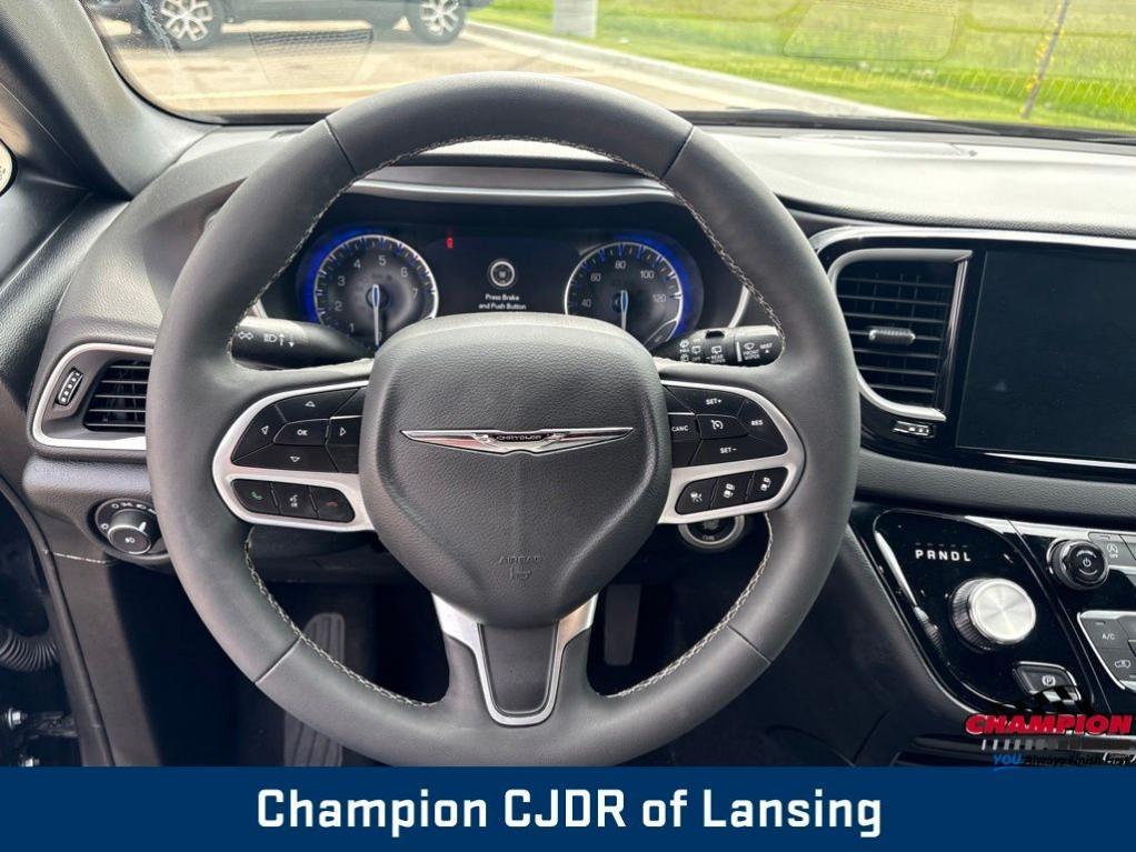used 2025 Chrysler Pacifica car, priced at $32,954