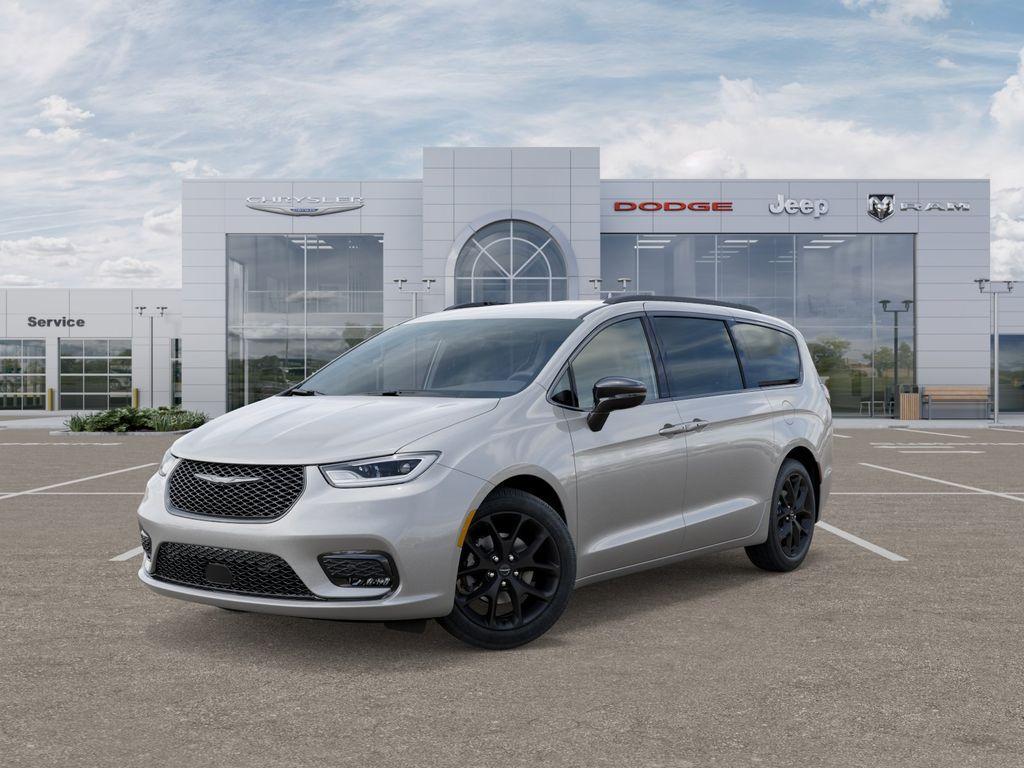 new 2026 Chrysler Pacifica car, priced at $41,822