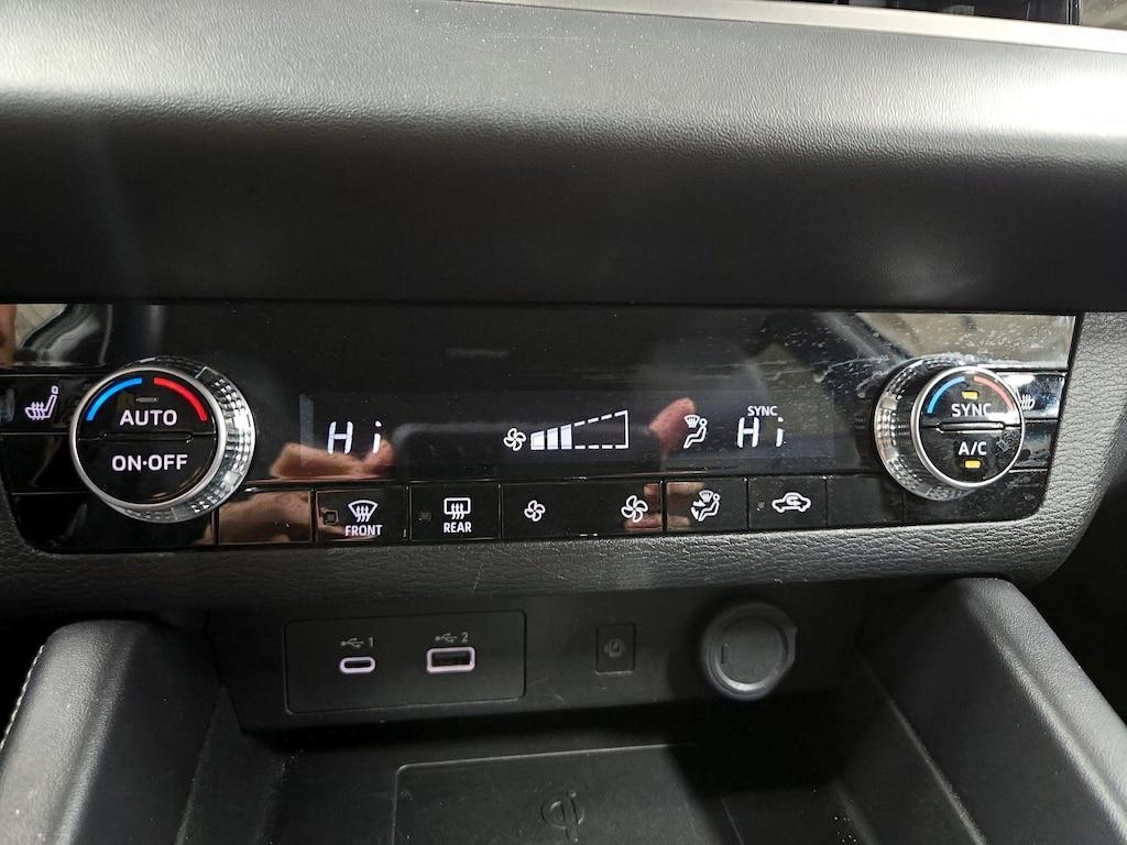 used 2024 Mitsubishi Outlander car, priced at $25,998