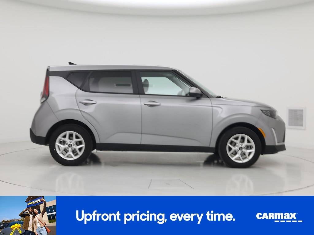 used 2025 Kia Soul car, priced at $21,998