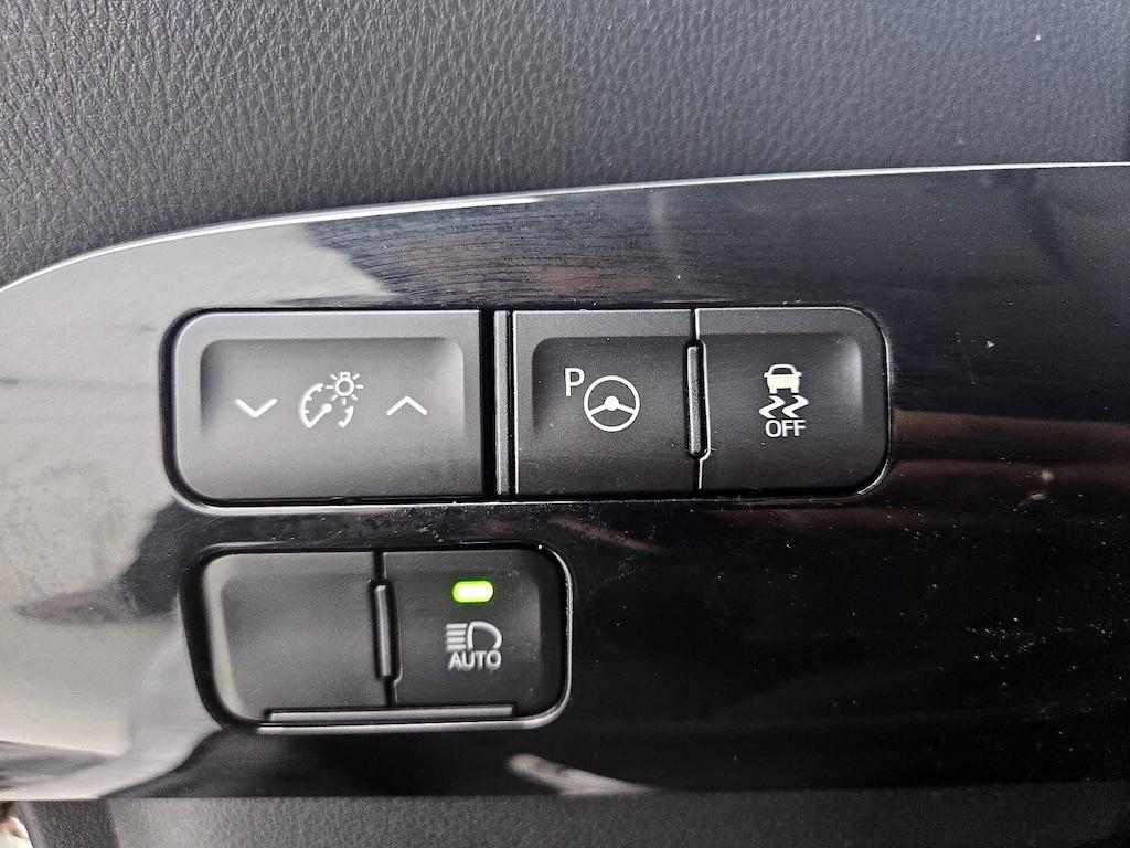 used 2022 Toyota Prius car, priced at $26,998