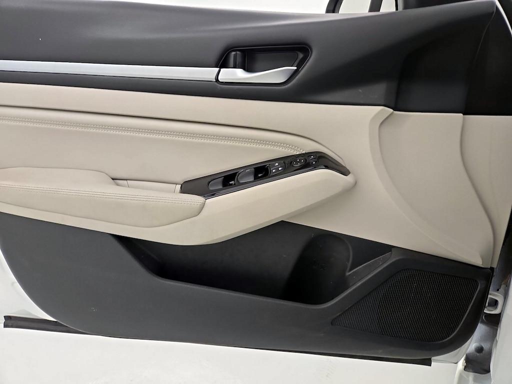 used 2023 Nissan Altima car, priced at $21,998