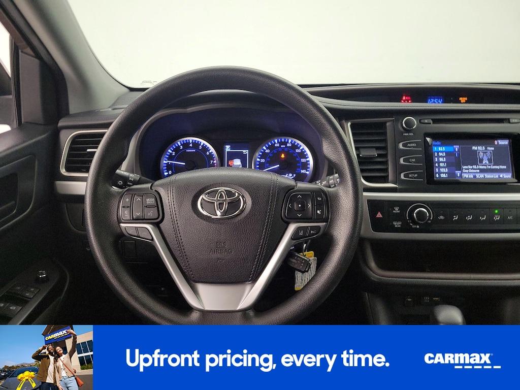 used 2019 Toyota Highlander car, priced at $17,998