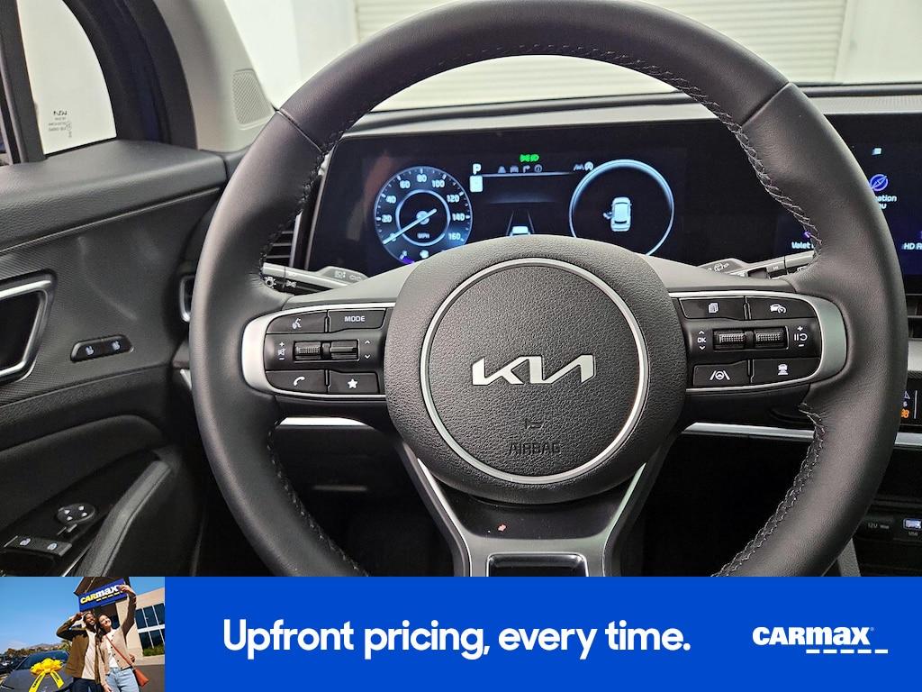 used 2025 Kia Sportage car, priced at $31,998