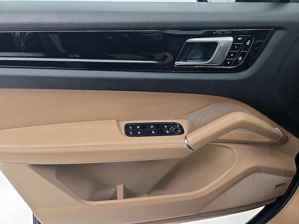 used 2021 Porsche Cayenne car, priced at $46,998