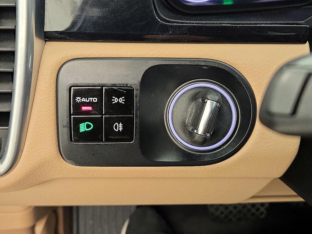 used 2021 Porsche Cayenne car, priced at $46,998