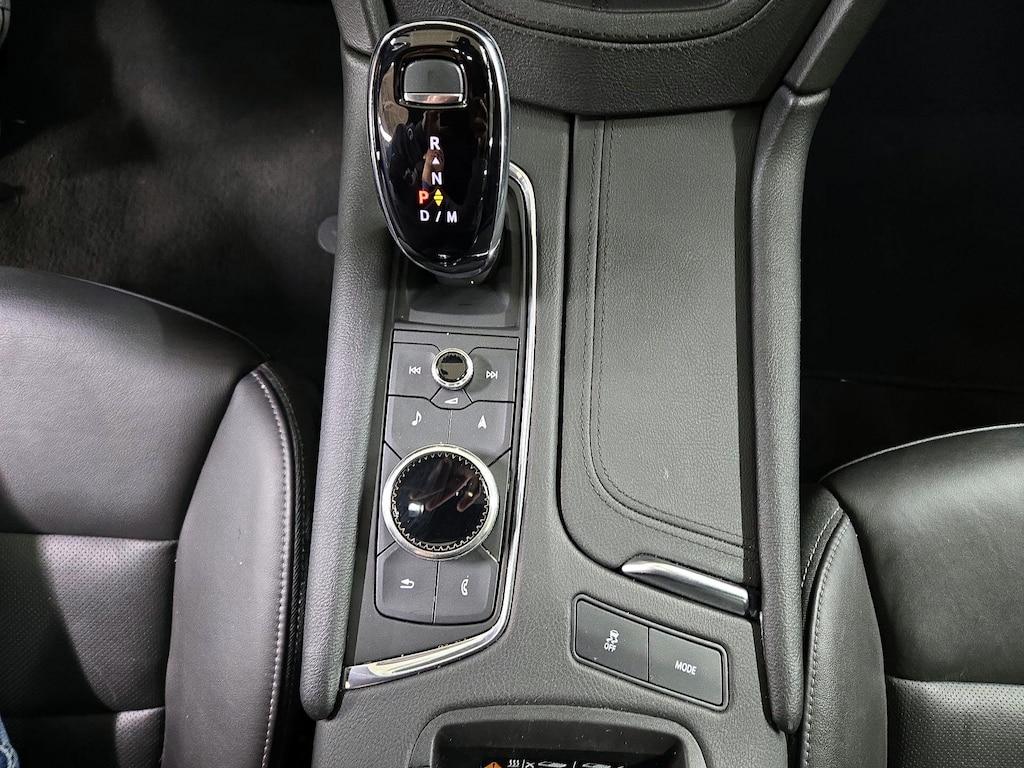 used 2025 Cadillac XT6 car, priced at $38,998