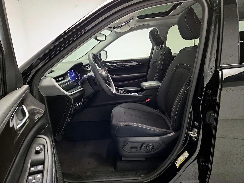 used 2023 Jeep Grand Cherokee car, priced at $29,998