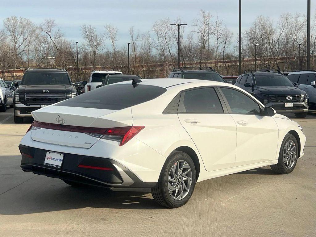 new 2026 Hyundai ELANTRA HEV car, priced at $25,468