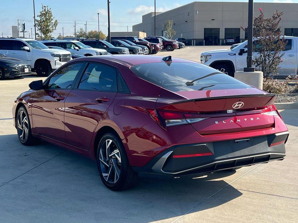 new 2025 Hyundai Elantra car, priced at $21,664
