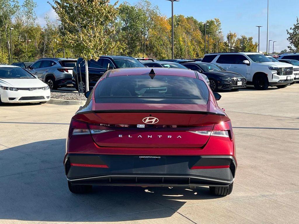 new 2025 Hyundai Elantra car, priced at $21,664
