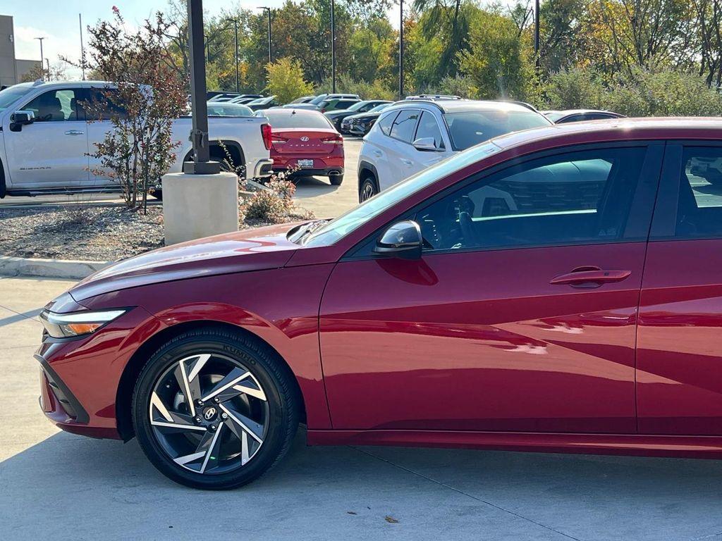 new 2025 Hyundai Elantra car, priced at $21,664